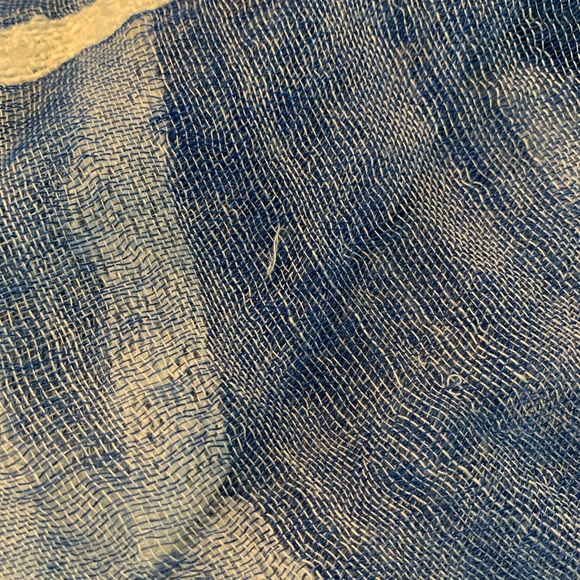 SOLD Shawl/poncho - Picture 7 of 9